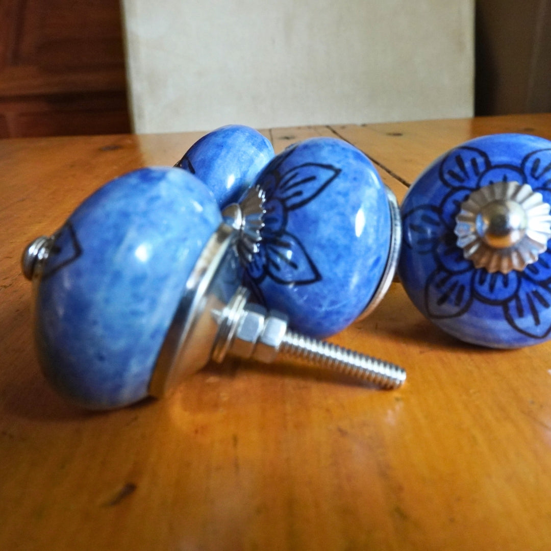 Crafty Arts Doorknobs (set of 4)